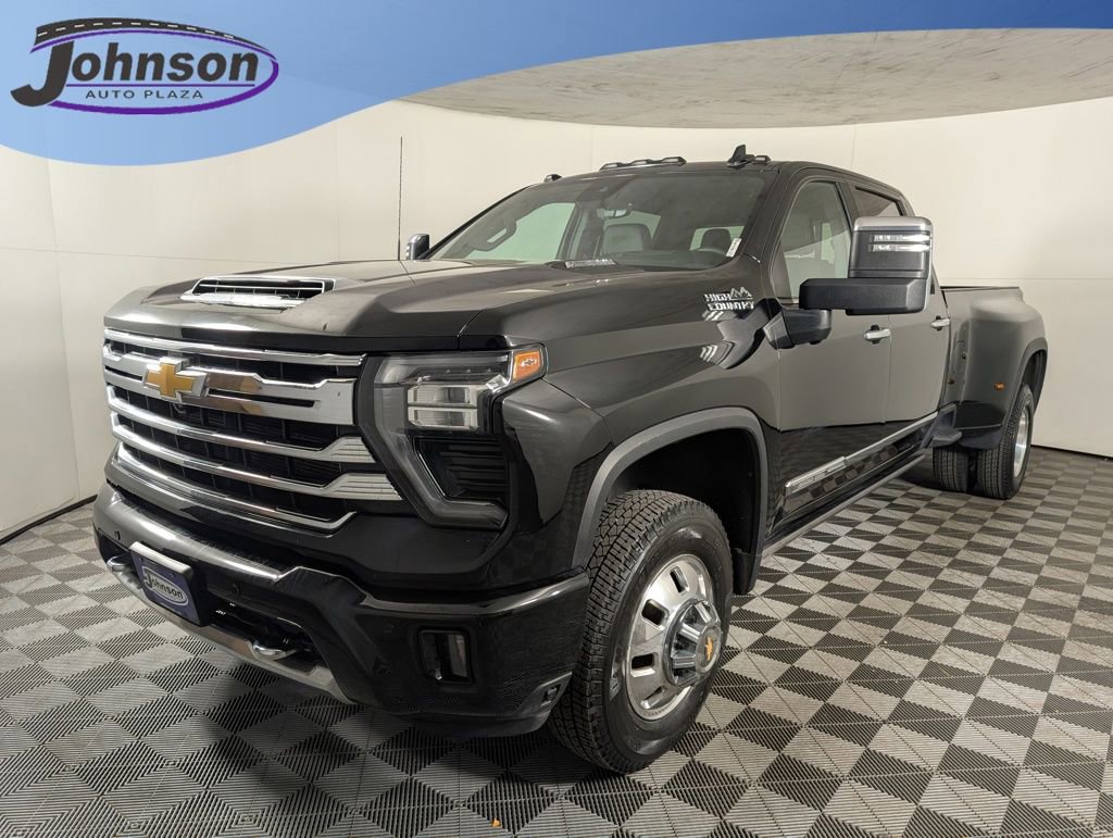 Used 2024 Chevrolet Silverado 3500 High Country w/ Technology Package