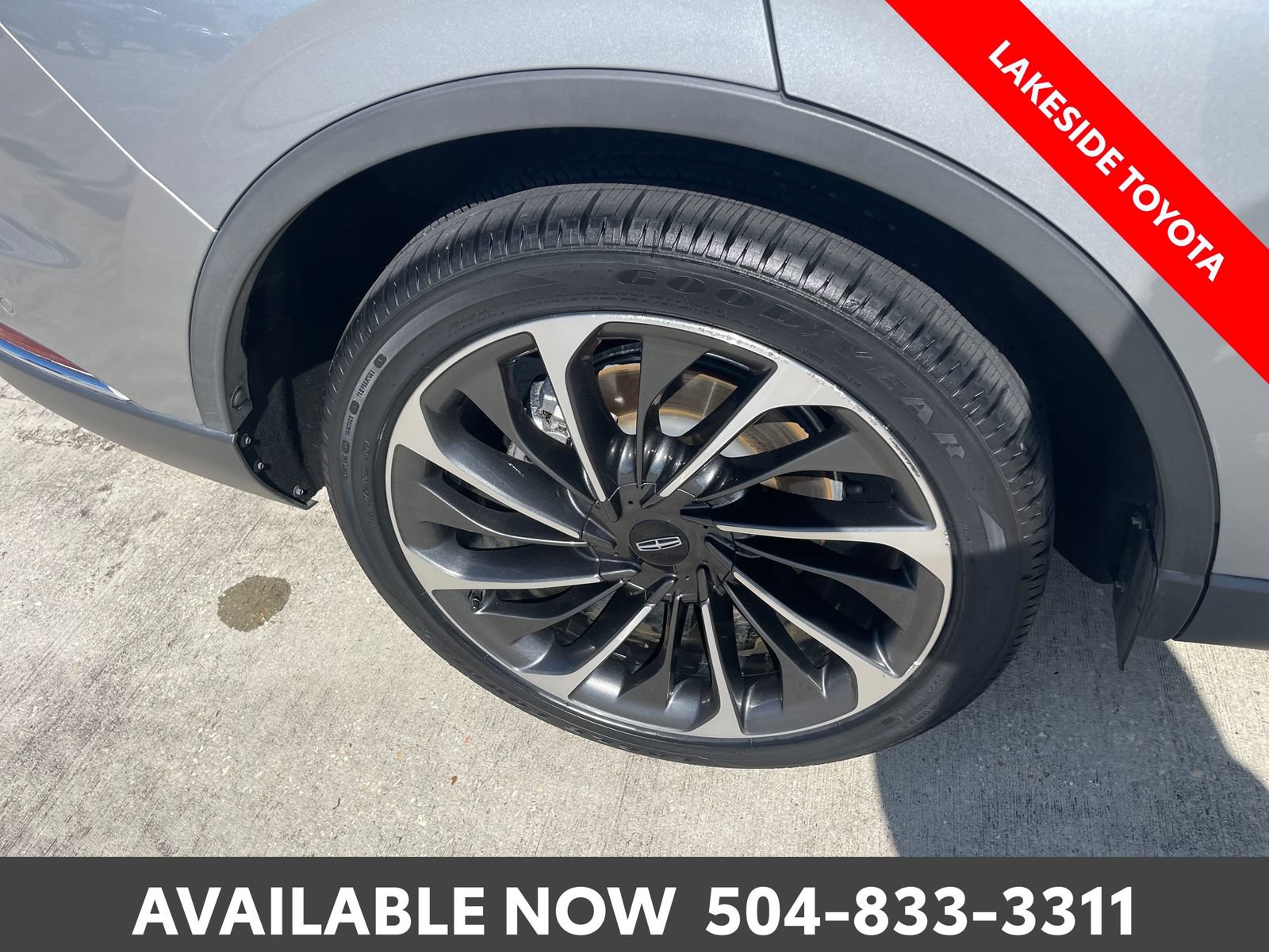 Used 2023 Lincoln Aviator Reserve w/ Equipment Group 201A RWD image 11