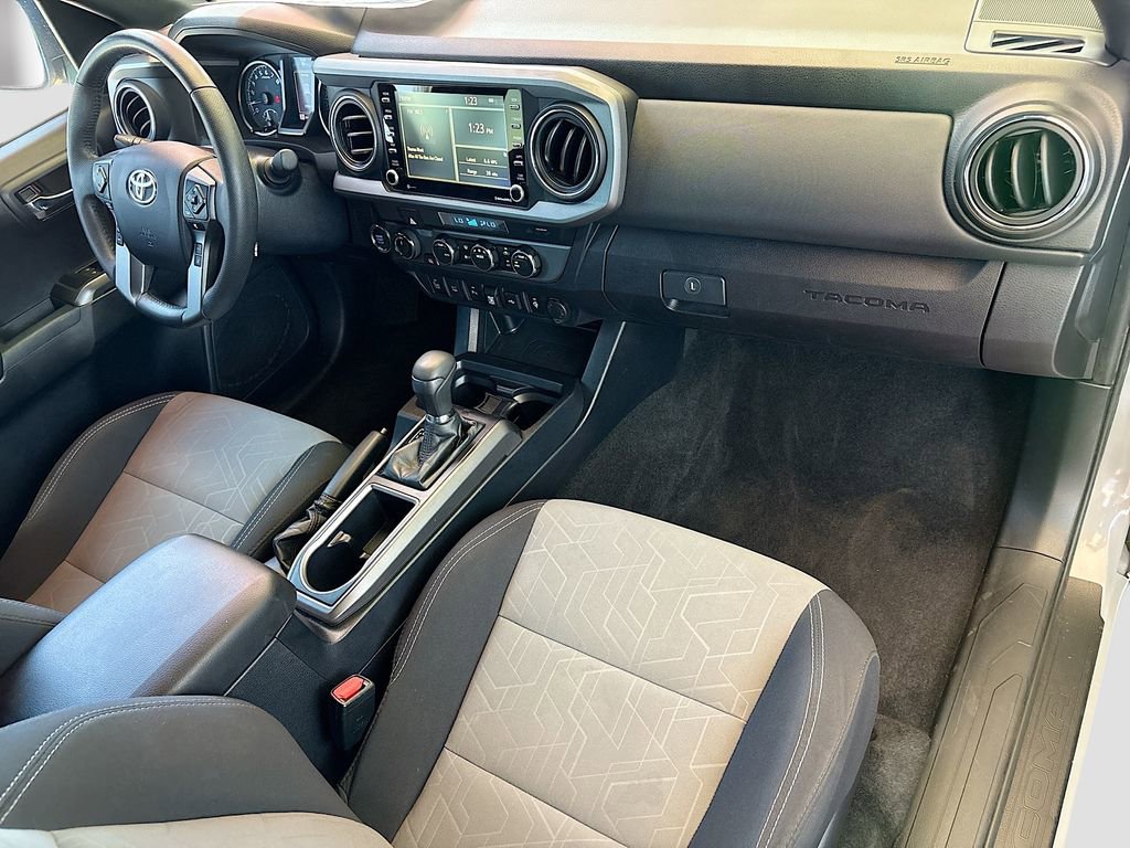 Certified 2021 Toyota Tacoma TRD Off-Road w/ Technology Package AWD/4WD image 17