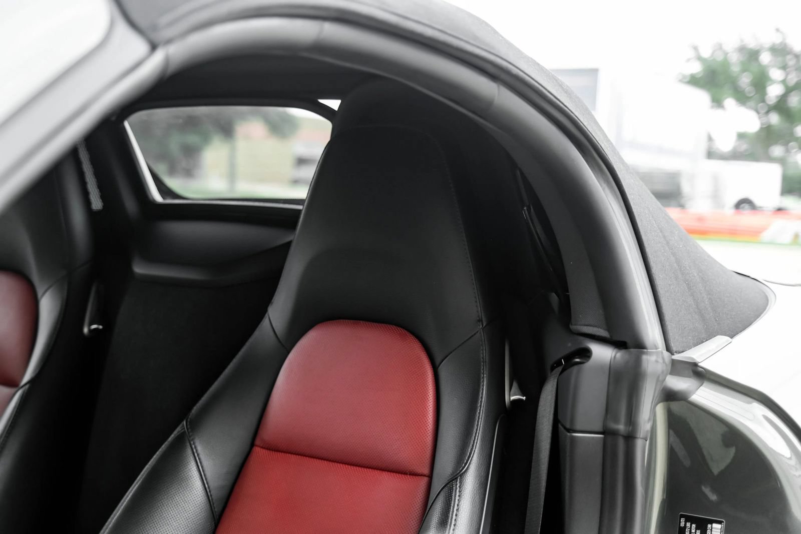 Used 2021 Porsche 718 Boxster S RWD image 40