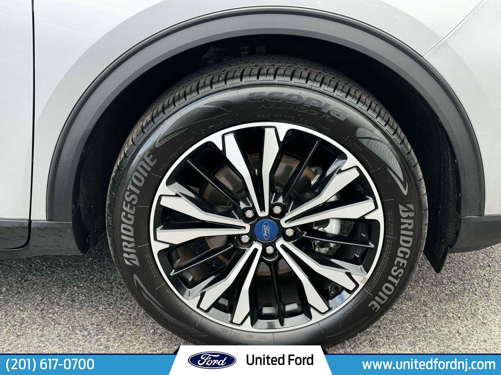 Used 2022 Ford Escape SEL w/ SEL Stealth AWD Package image 6