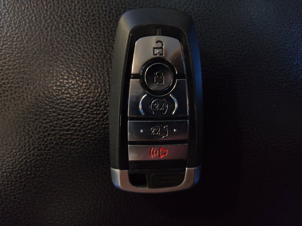 Used 2019 Ford Fusion SEL FWD image 32