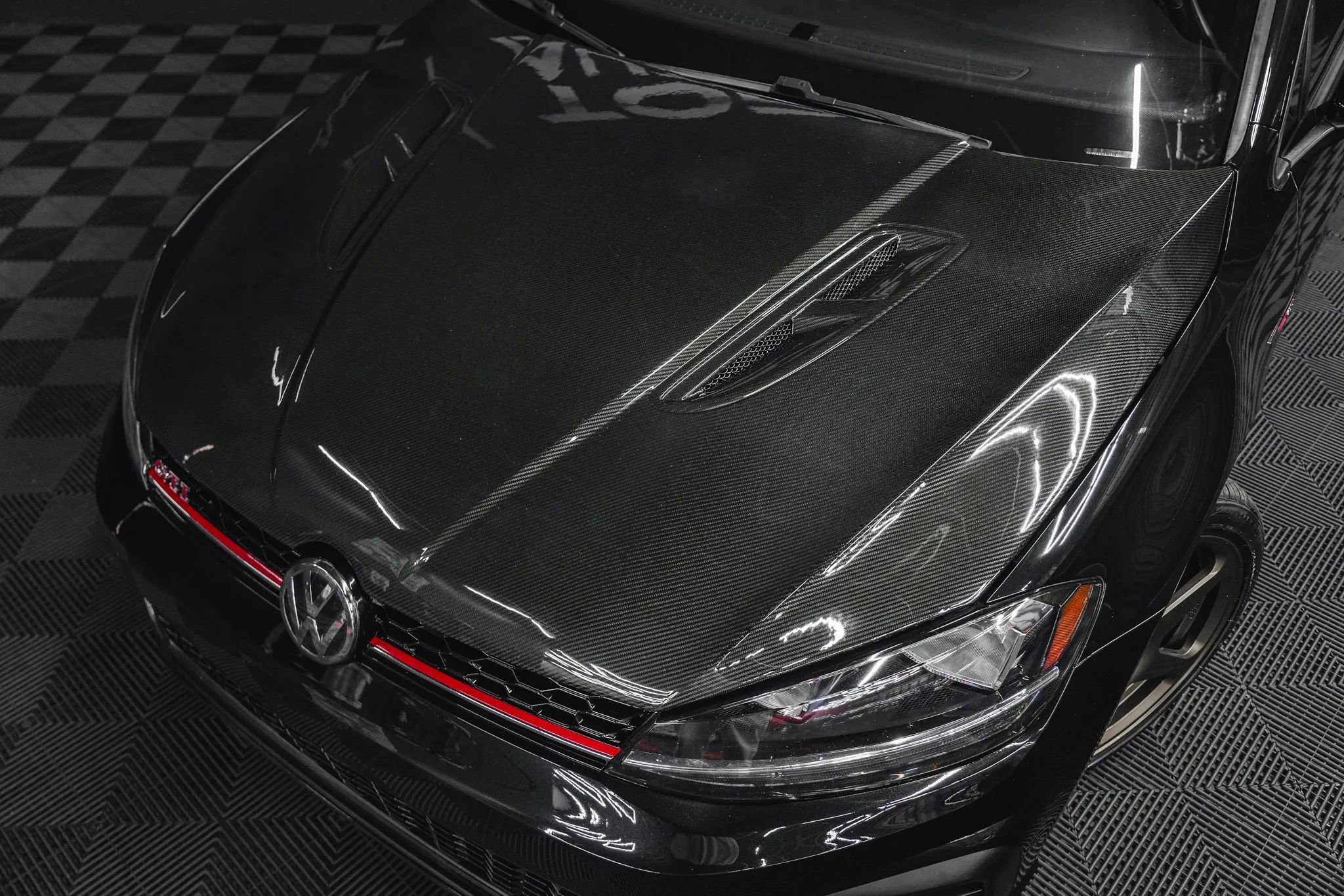 Used 2020 Volkswagen GTI S FWD image 3