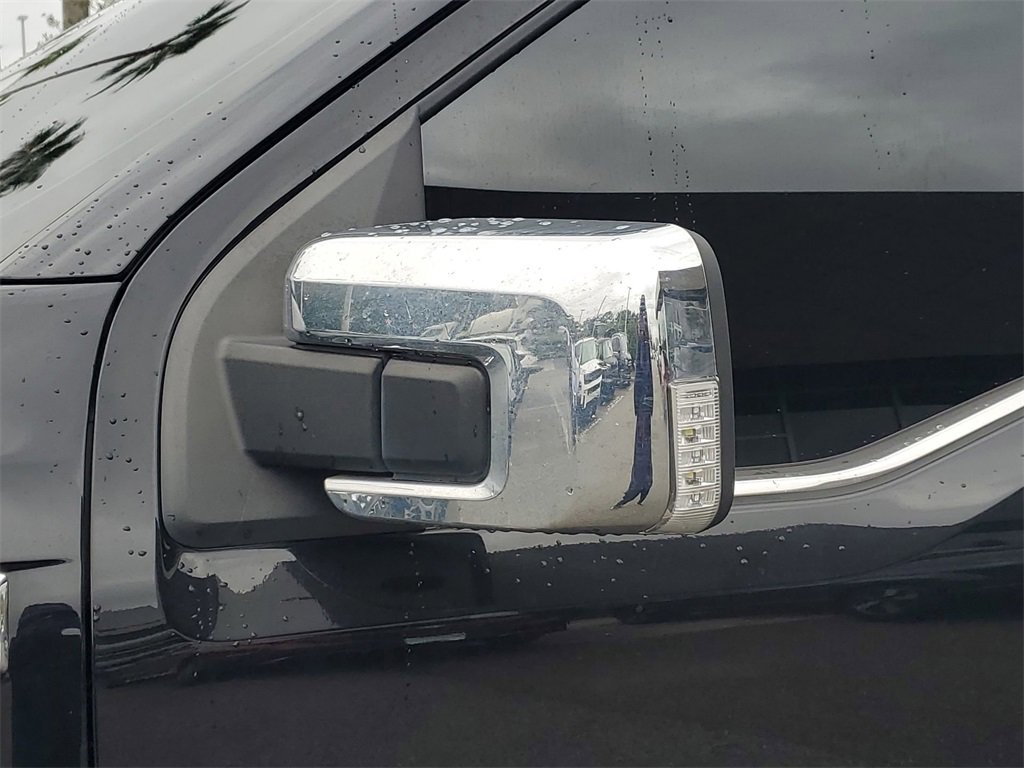 Used 2023 Ford F150 Platinum image 2