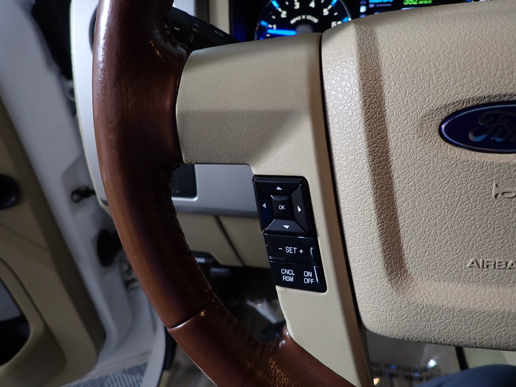 Used 2014 Ford F150 King Ranch w/ King Ranch Luxury Package AWD/4WD image 27
