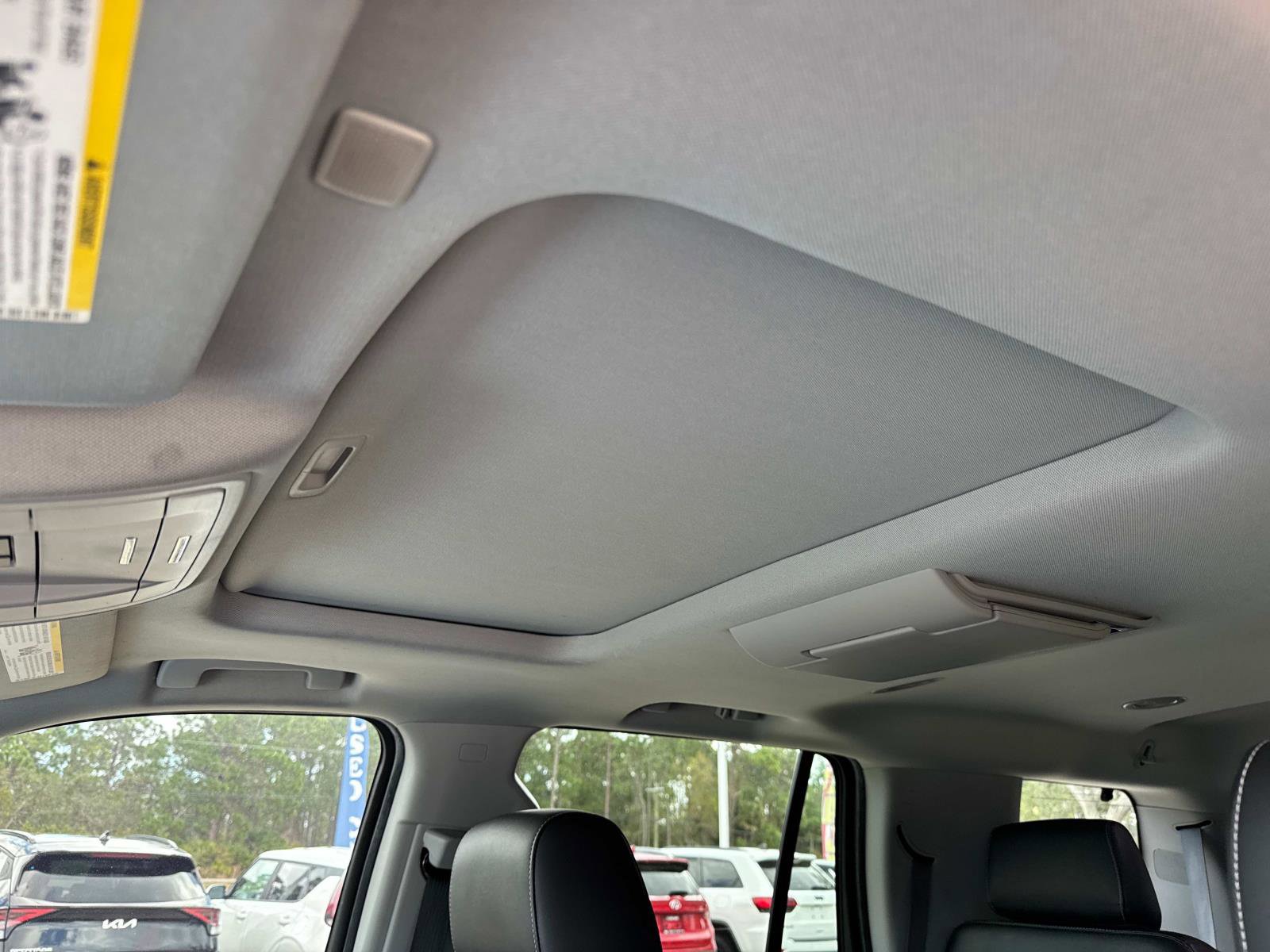 Used 2019 GMC Yukon SLT w/ Premium Edition image 23