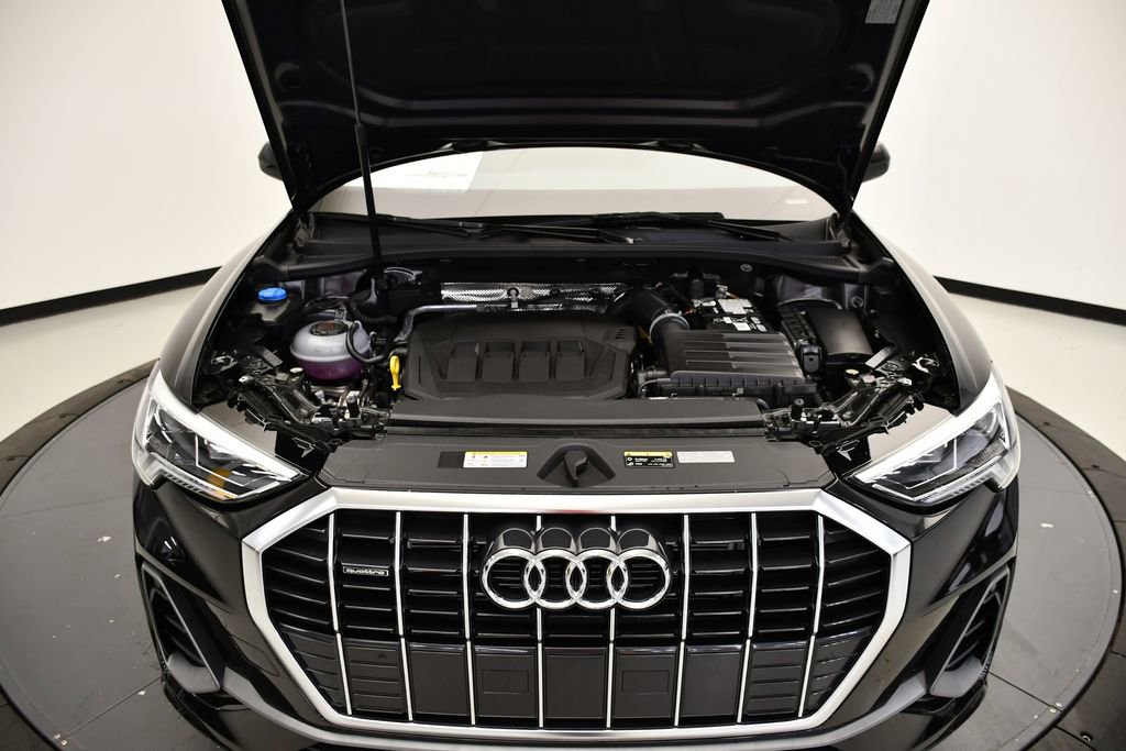 Used 2025 Audi Q3 2.0T Premium w/ Convenience Package AWD/4WD image 13