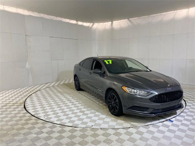 Used 2017 Ford Fusion SE
