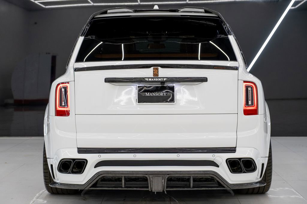 Used 2024 Rolls-Royce Cullinan image 17