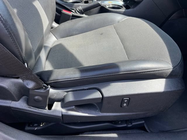 Used 2016 Chevrolet Malibu LT FWD image 12