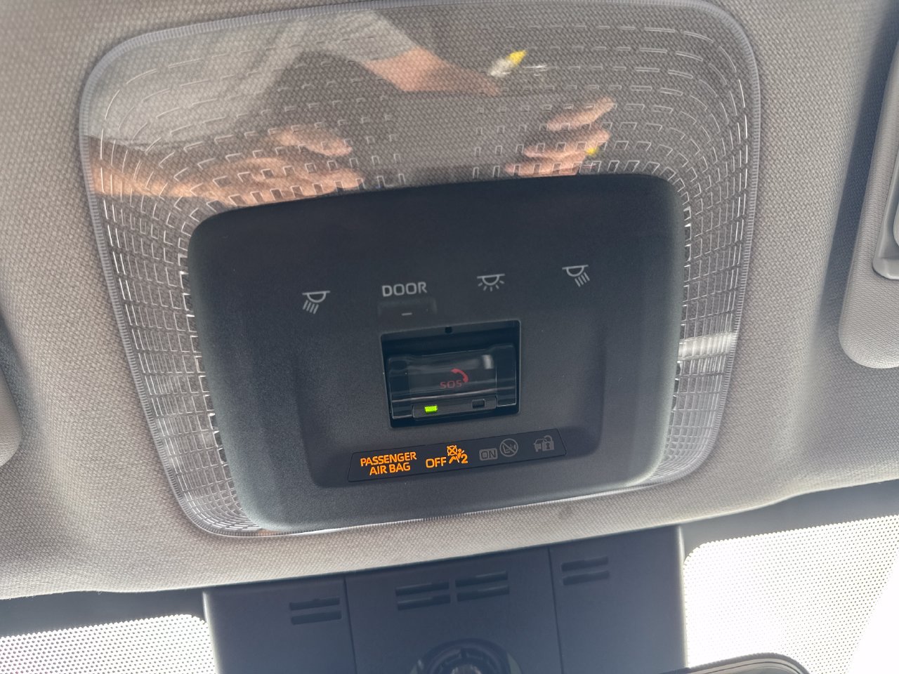 Used 2025 Toyota Prius LE FWD image 27