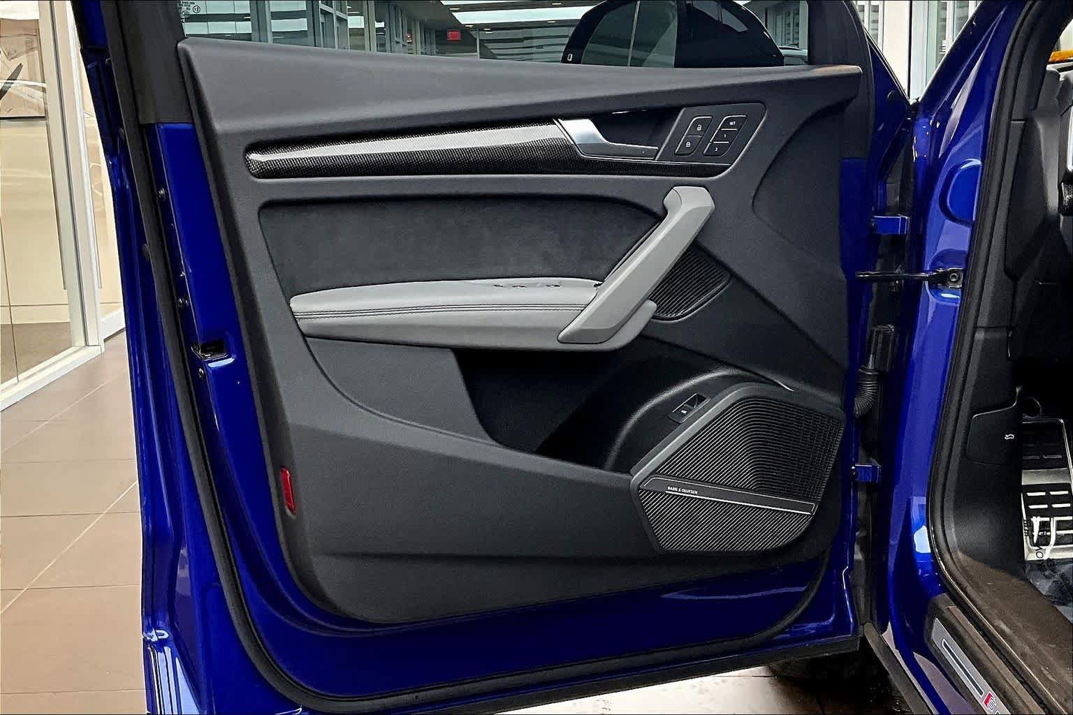 Certified 2024 Audi SQ5 Premium Plus image 21