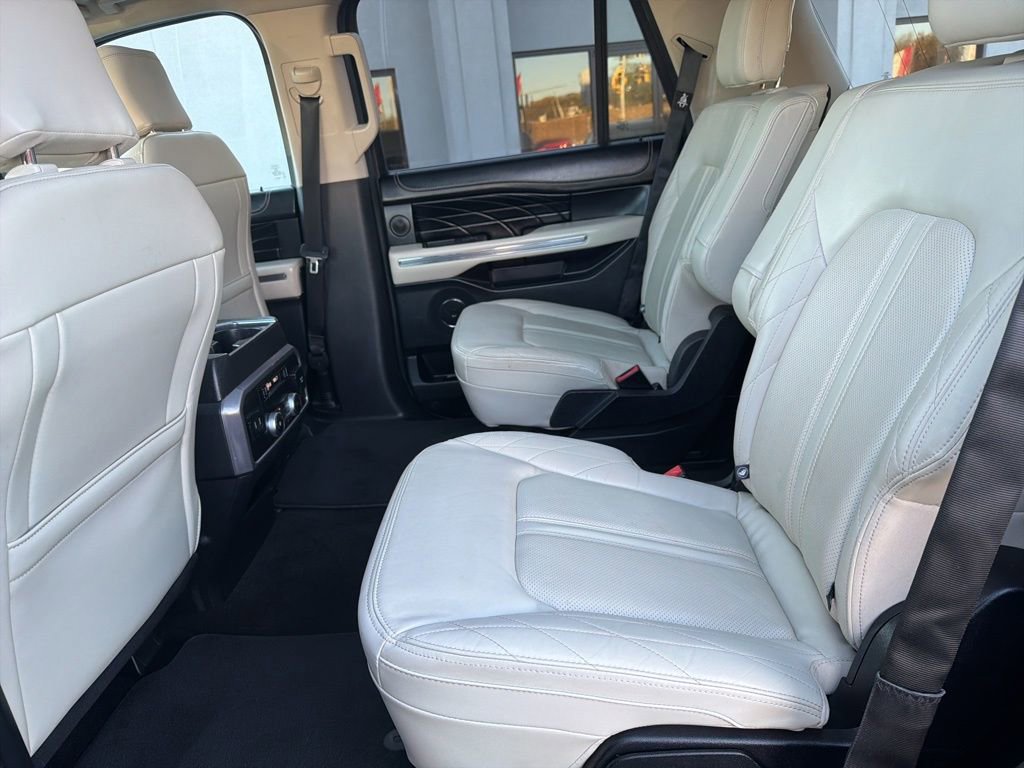 Used 2020 Ford Expedition Platinum image 16