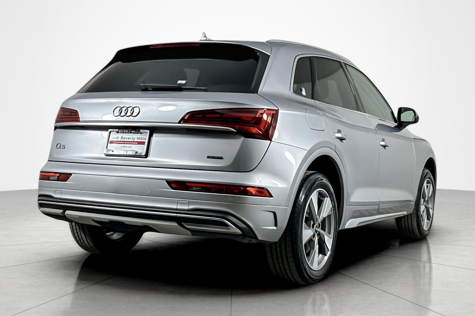 Used 2023 Audi Q5 2.0T Premium Plus w/ Premium Plus Package AWD/4WD image 5