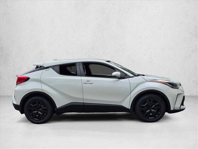 Used 2021 Toyota C-HR LE FWD image 4