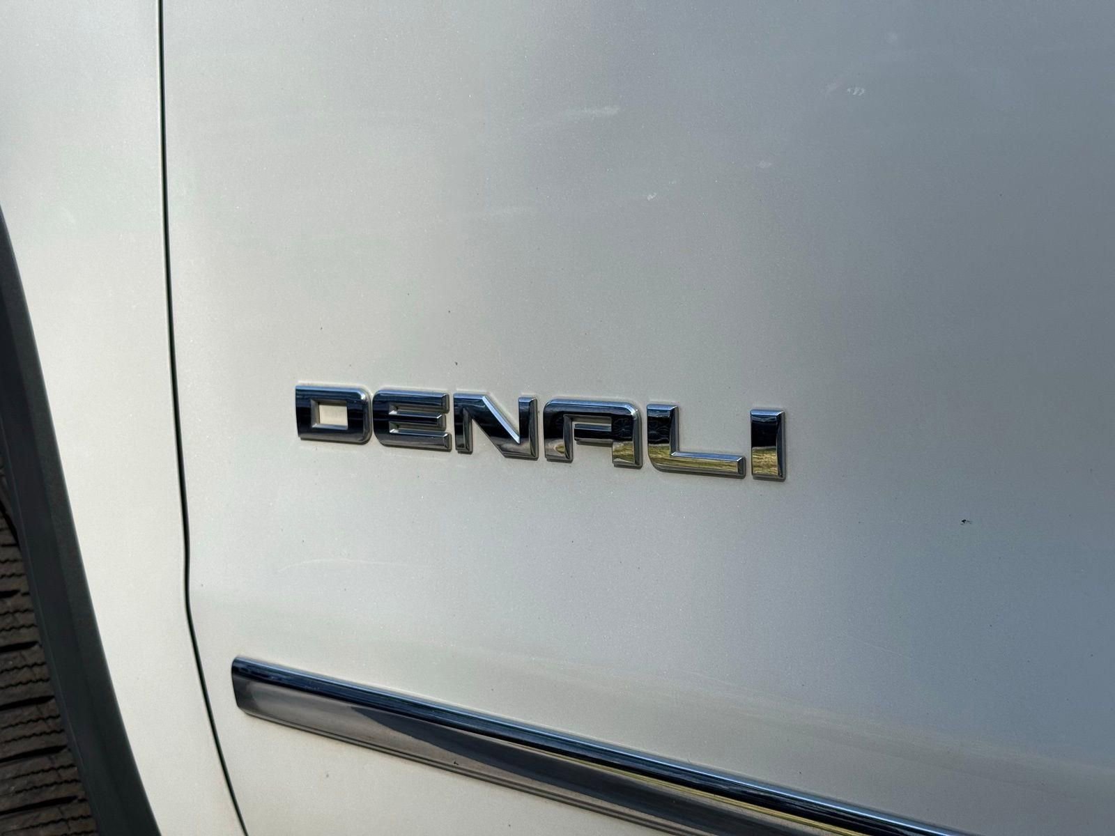 Used 2017 GMC Sierra 1500 Denali w/ Denali Ultimate Package AWD/4WD image 18