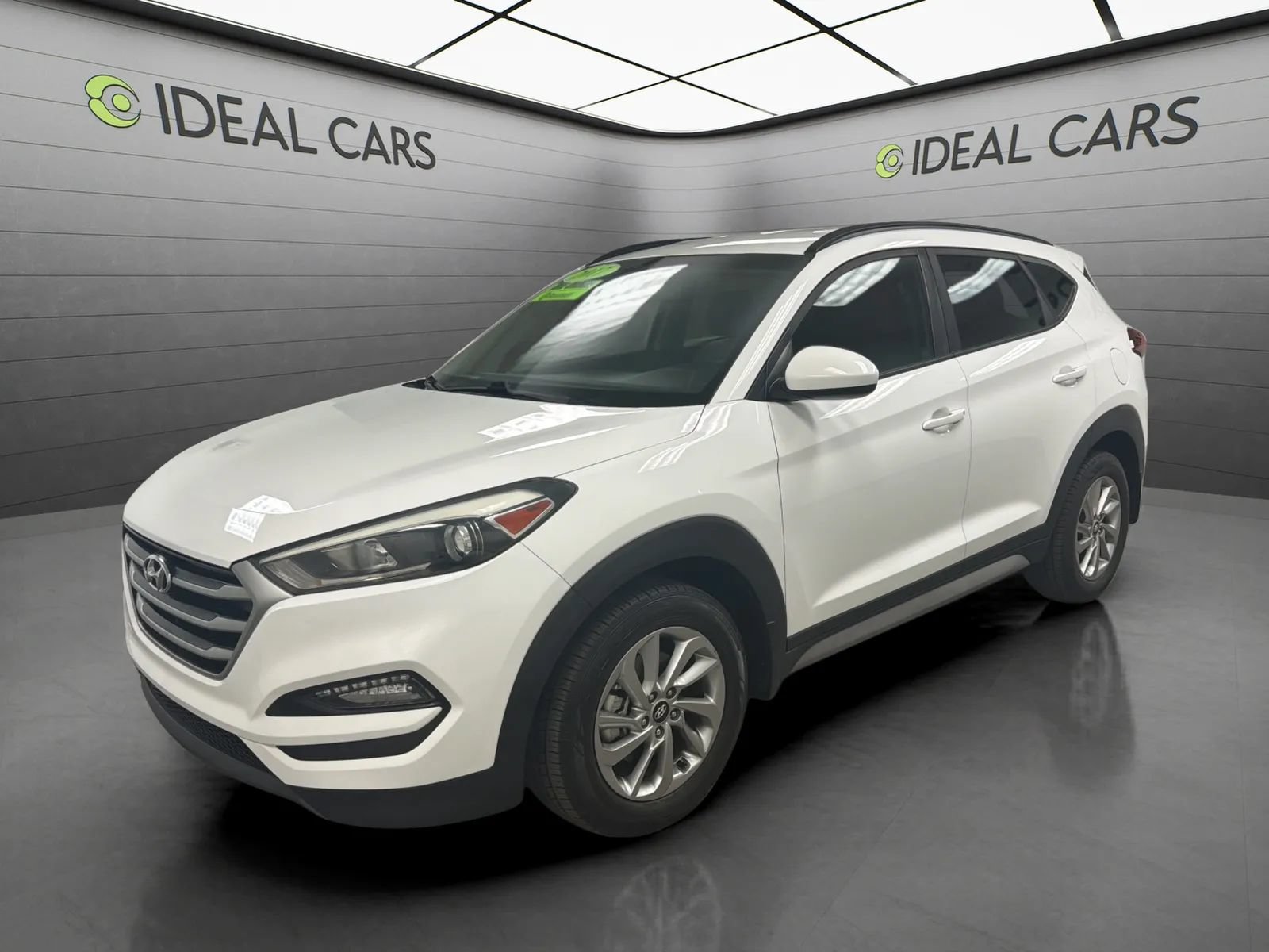 Used 2017 Hyundai Tucson SE w/ SE Popular Package 02
