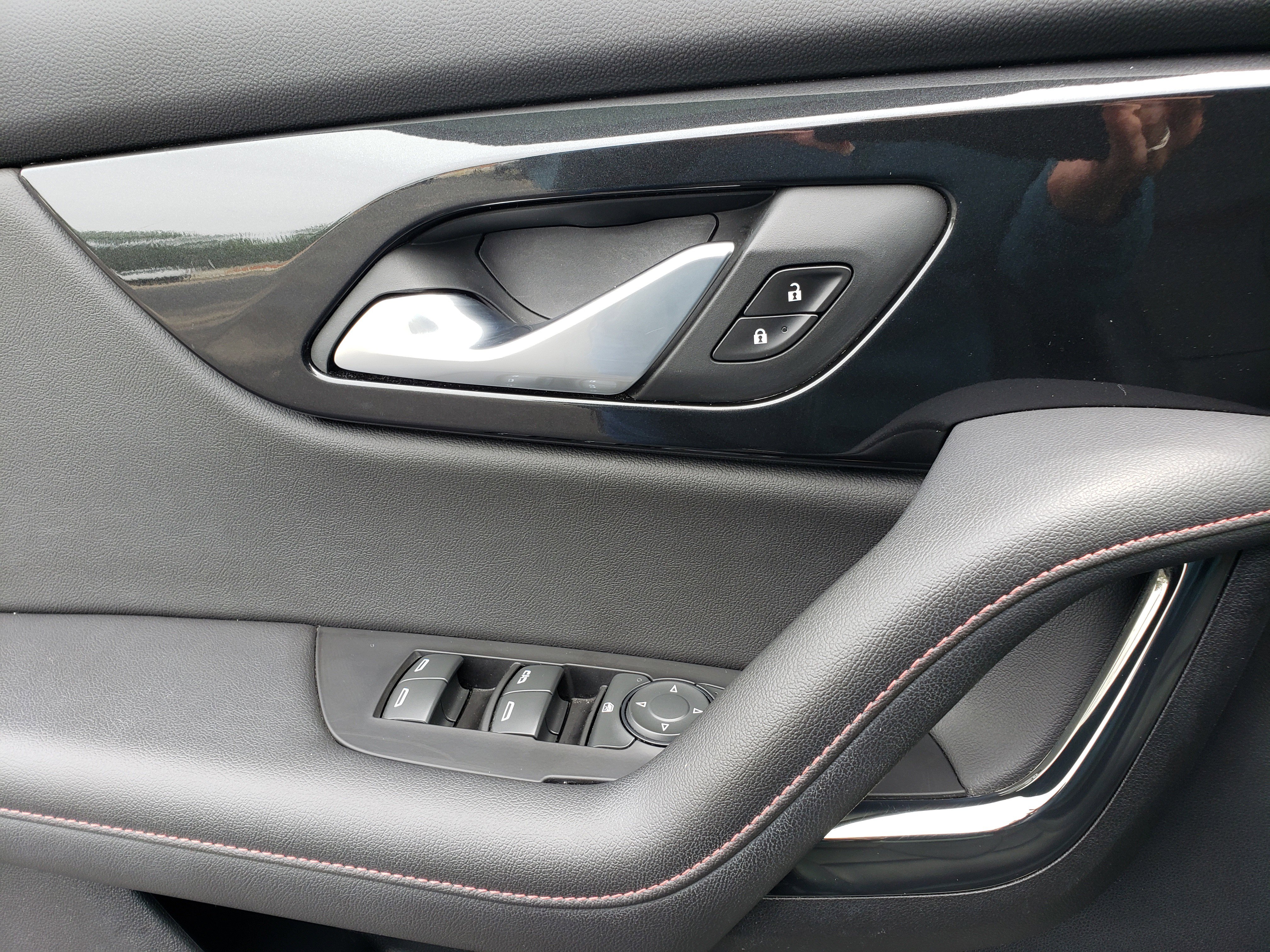 Used 2022 Chevrolet Blazer RS image 13