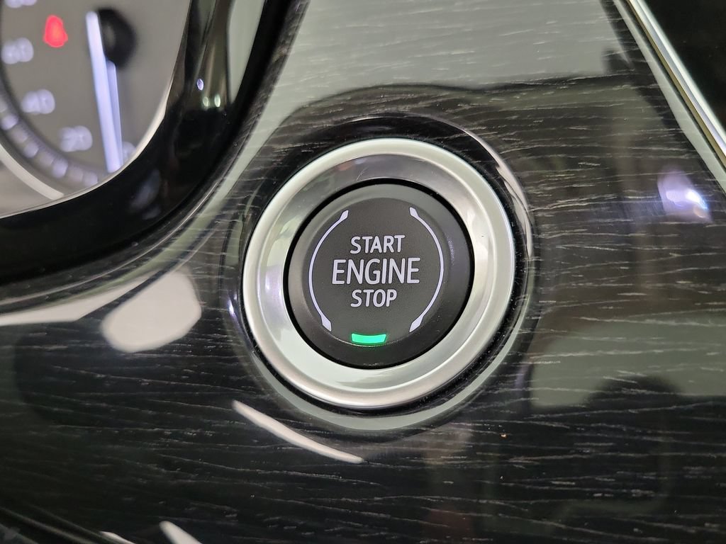 Used 2021 Cadillac XT6 Premium Luxury FWD image 31