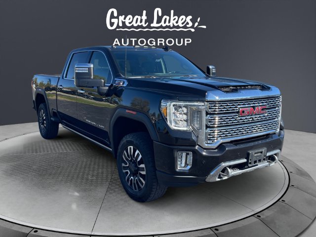 Used 2022 GMC Sierra 2500 Denali w/ Denali Black Diamond Edition AWD/4WD image 7