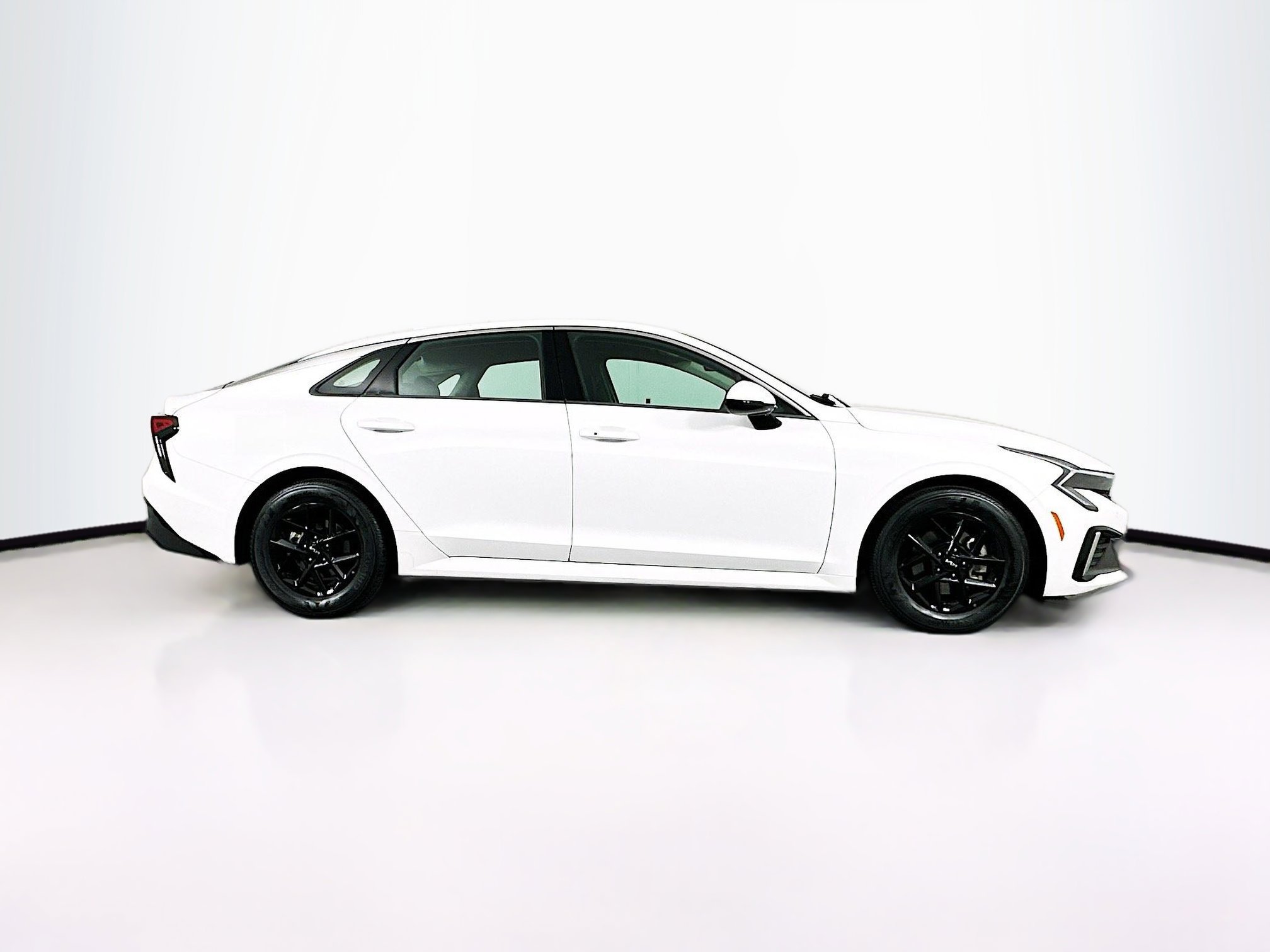 Used 2025 Kia K5 LXS image 10