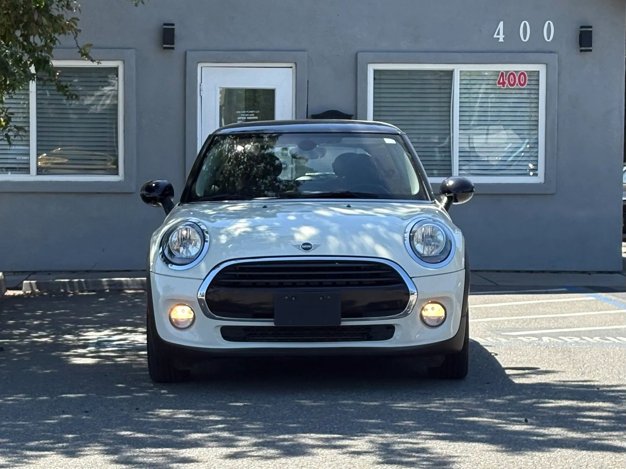 Used 2019 MINI Cooper 2-Door Hardtop FWD image 2