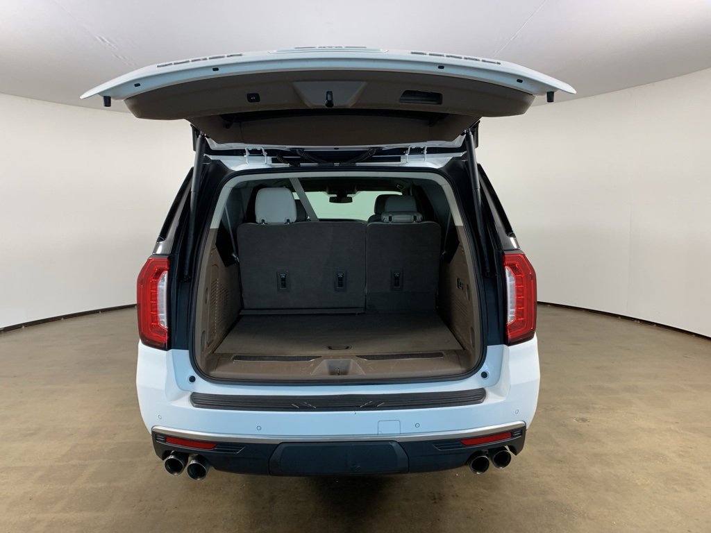 Used 2022 GMC Yukon XL Denali image 34