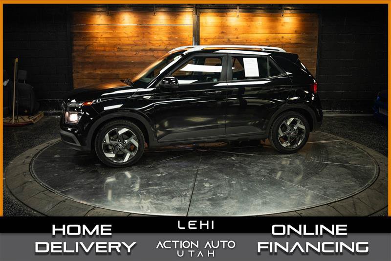 Used 2021 Hyundai Venue SEL FWD image 1