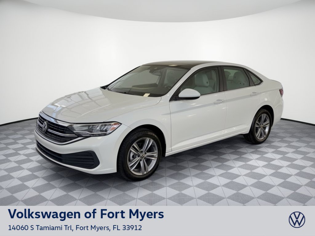 Used 2024 Volkswagen Jetta SE w/ Panoramic Sunroof Package FWD image 1