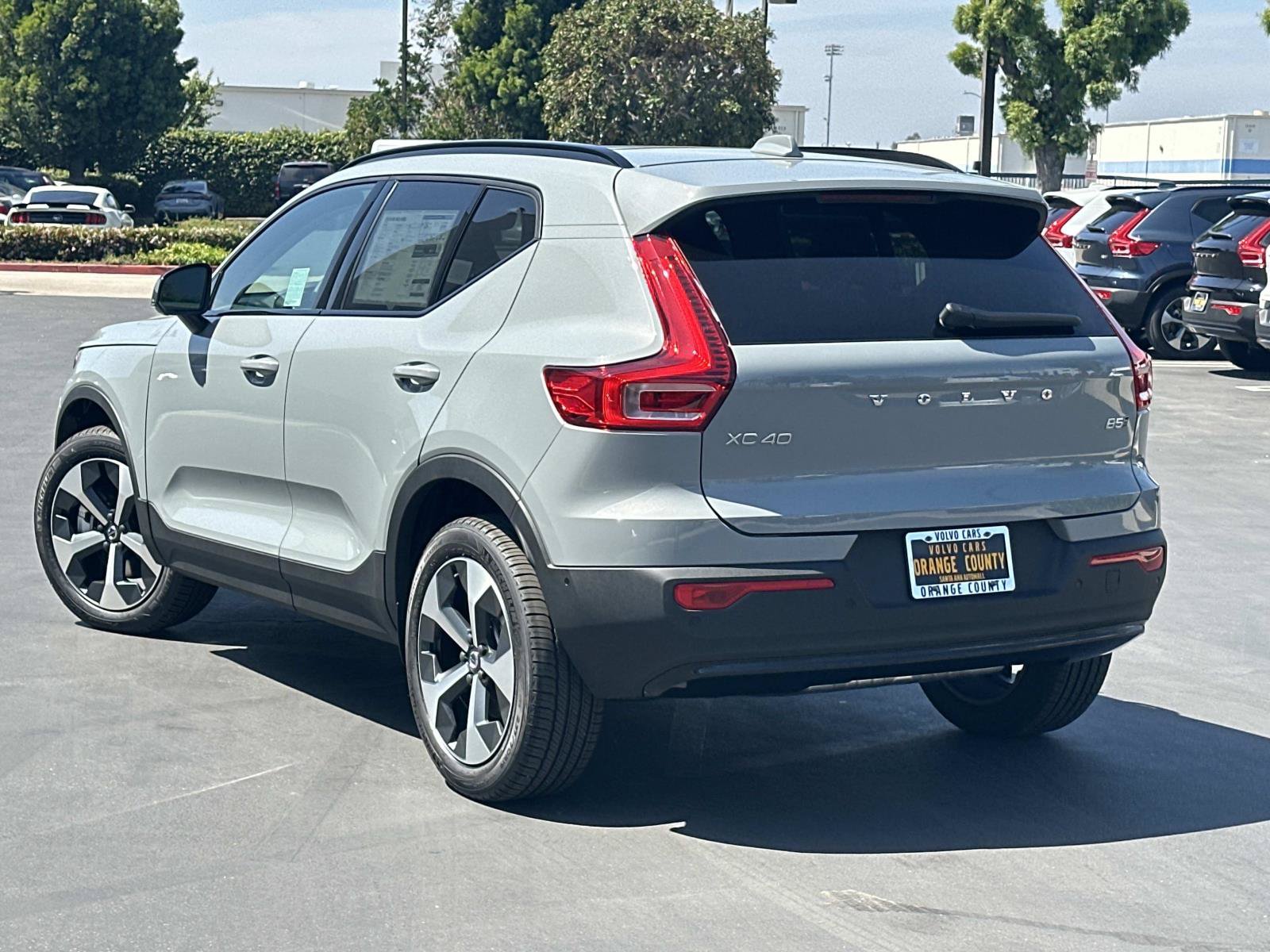 New 2026 Volvo XC40 B5 Plus w/ Protection Package Premier AWD/4WD image 5