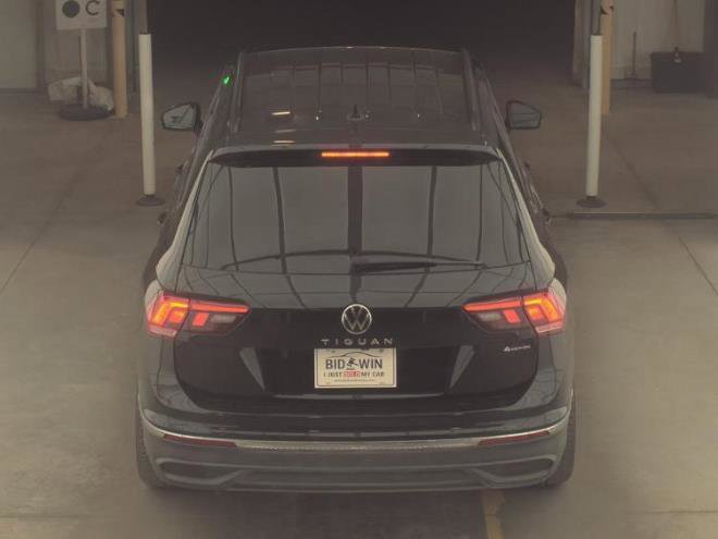 Used 2022 Volkswagen Tiguan S image 4