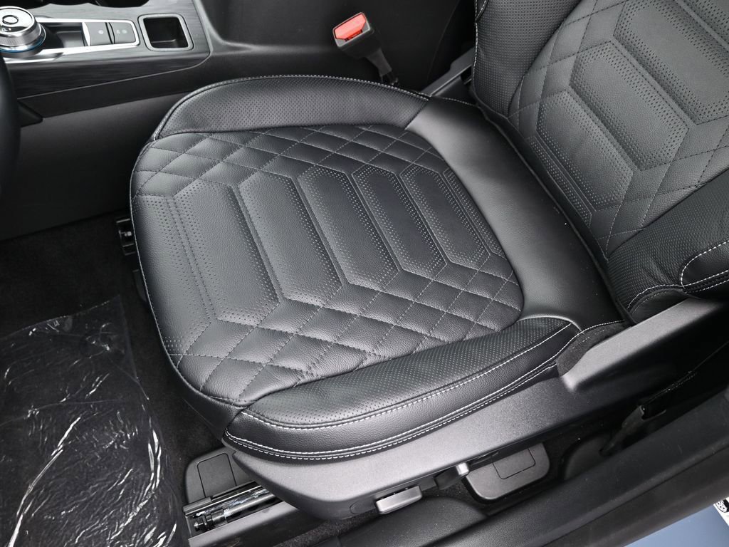 New 2024 Ford Escape SE w/ PHEV Premium Package image 22