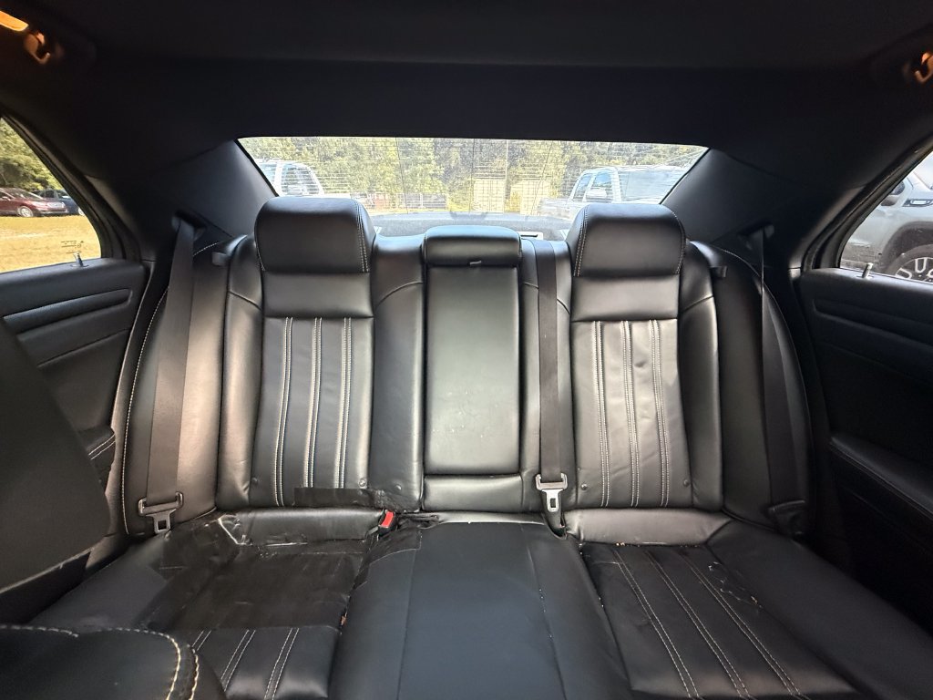 Used 2014 Chrysler 300 S RWD image 19