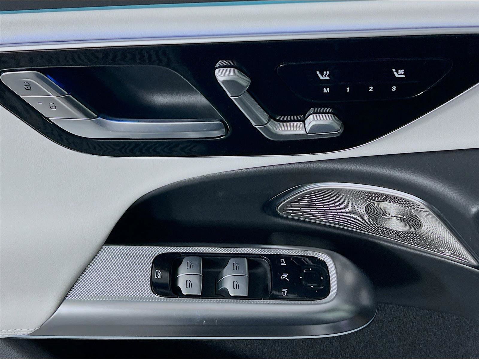 New 2026 Mercedes-Benz E 53 AMG e 4MATIC Sedan image 19