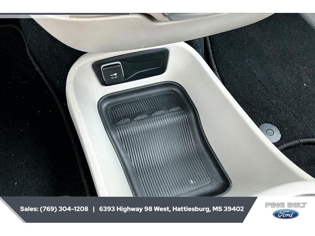 Used 2023 Chrysler Pacifica Touring-L image 23