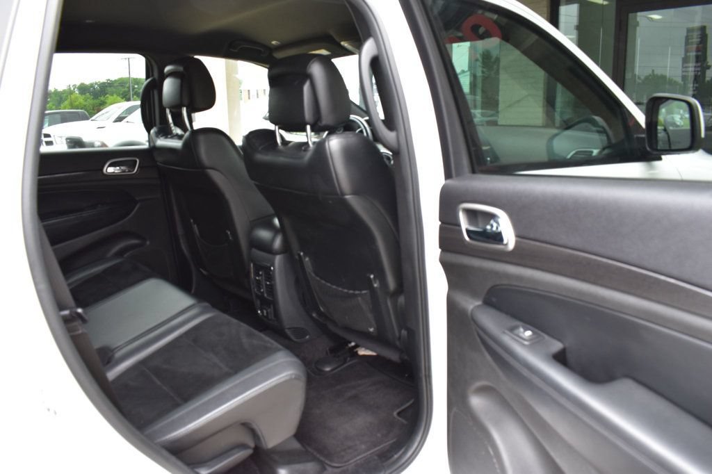 Used 2018 Jeep Grand Cherokee Altitude AWD/4WD image 20