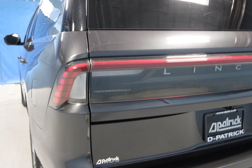 Used 2025 Lincoln Navigator L Reserve AWD/4WD image 41
