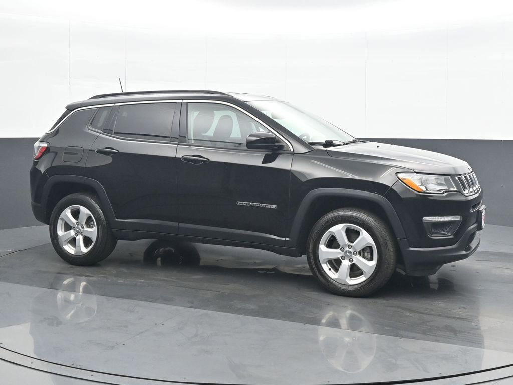 Used 2019 Jeep Compass Latitude AWD/4WD image 8