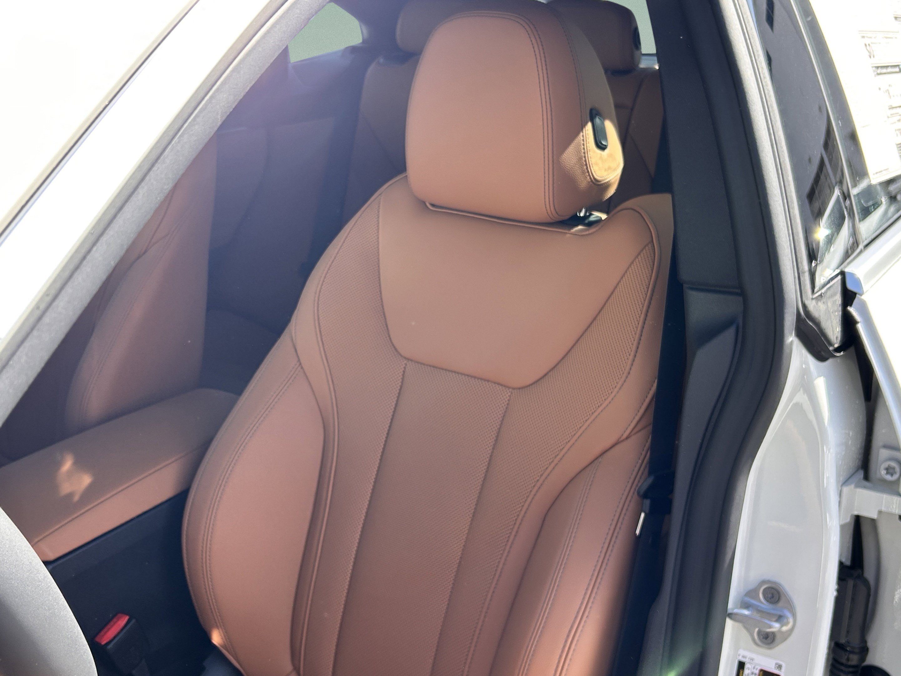Used 2026 BMW i4 eDrive40 w/ Premium Package RWD image 24