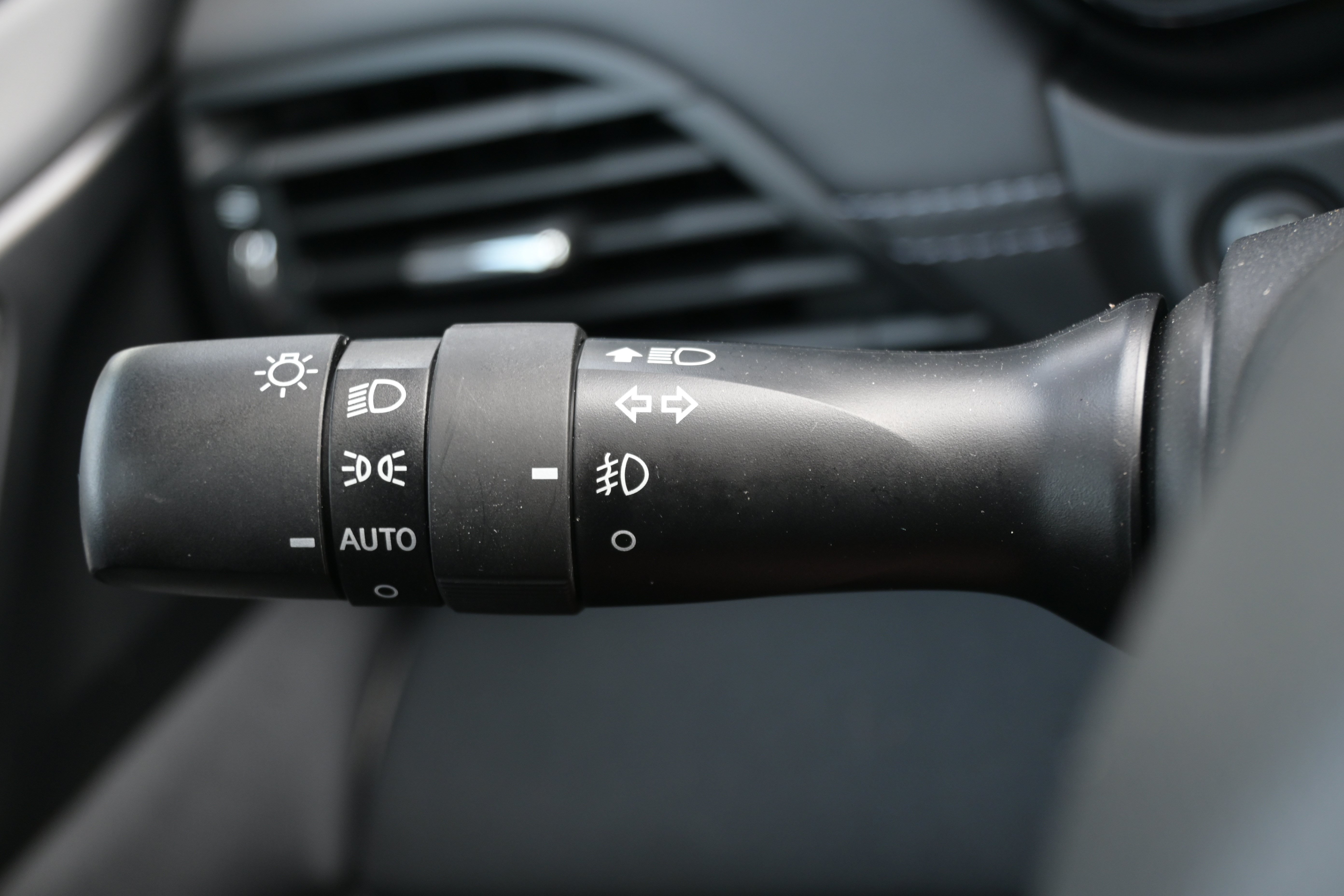 Used 2025 Subaru Legacy Premium AWD/4WD image 28