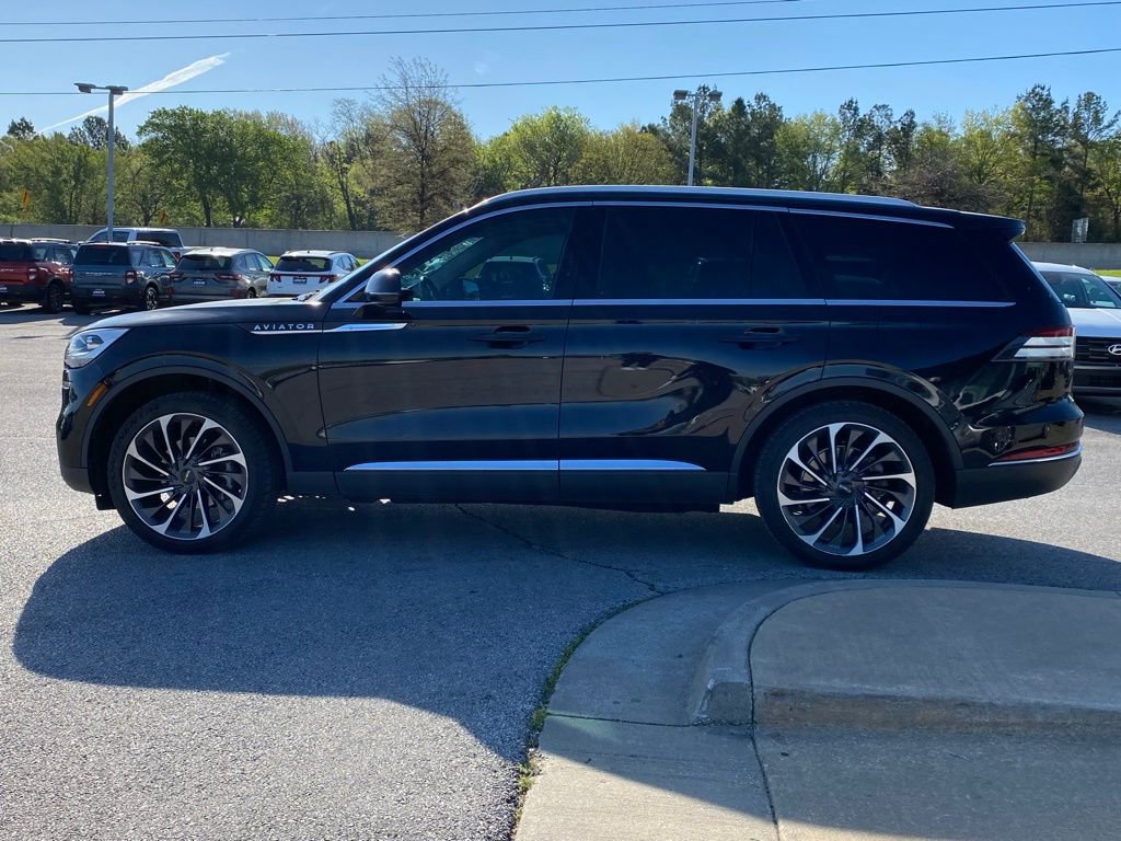 Used 2020 Lincoln Aviator Reserve w/ Equipment Group 202A image 4