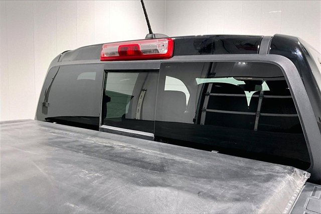 Used 2023 Chevrolet Colorado Trail Boss w/ Technology Package image 40