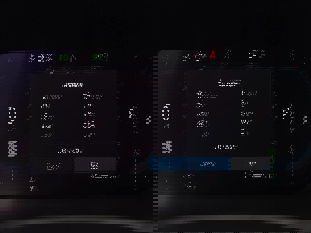 Used 2024 Volvo XC90 B5 Core w/ Climate Package image 35