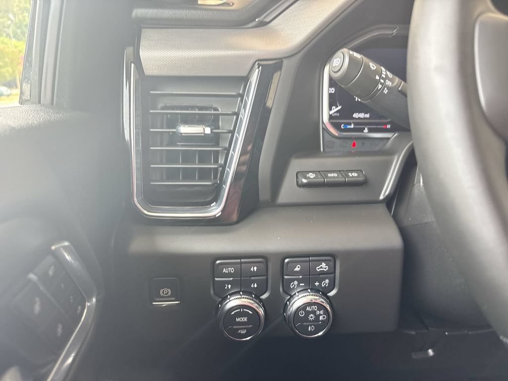 Certified 2025 GMC Sierra 2500 Denali w/ Denali Reserve Package AWD/4WD image 18