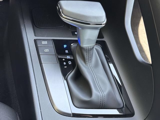 Used 2026 Hyundai Elantra Sport FWD image 27