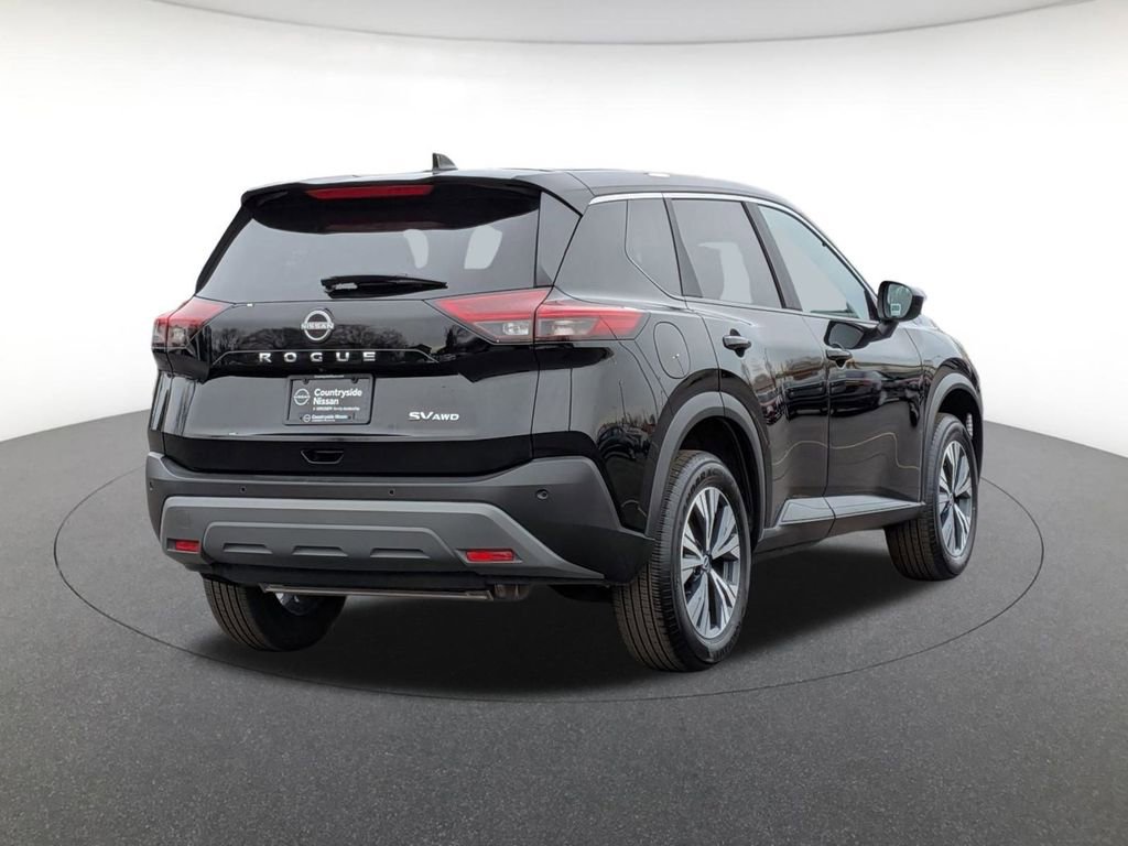 Used 2023 Nissan Rogue SV image 5