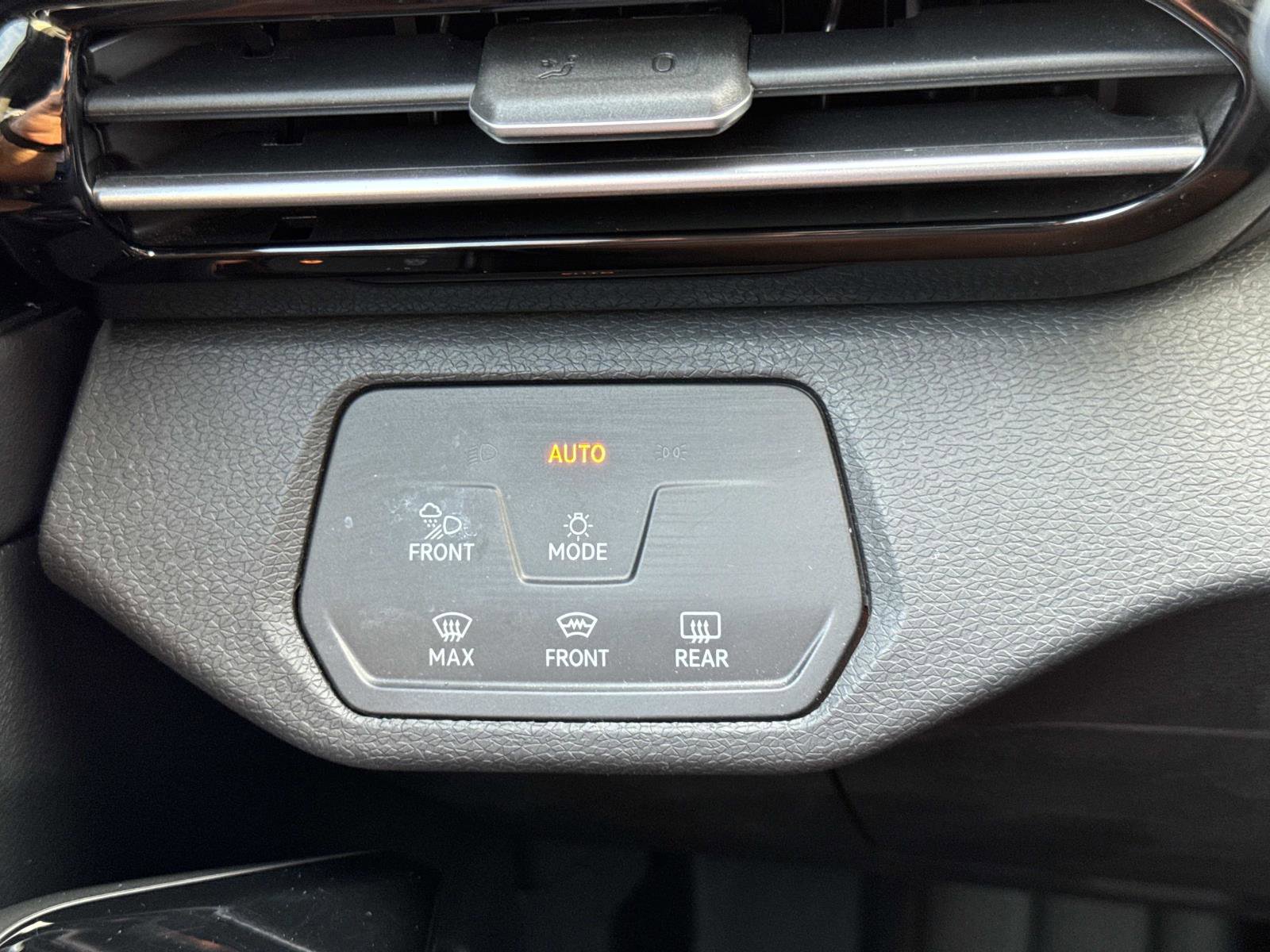 Used 2022 Volkswagen ID.4 Pro S image 30