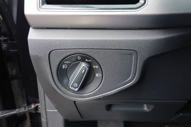 Used 2018 Volkswagen Atlas SEL w/ R-Line Package image 53