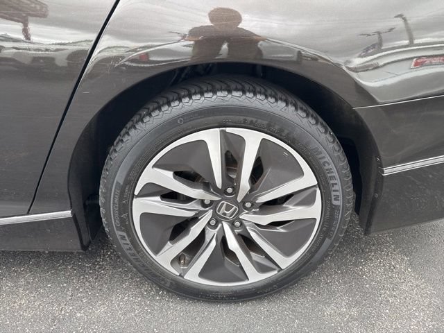 Used 2018 Honda Accord Touring image 15