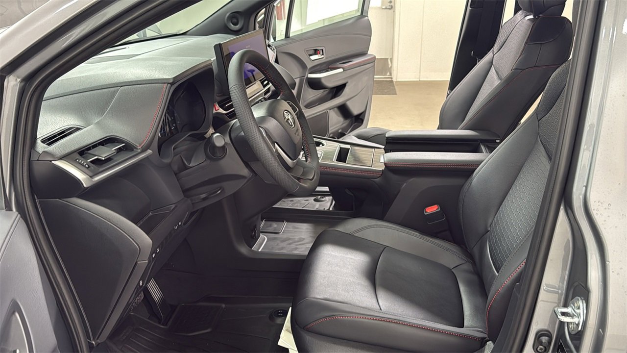 New 2026 Toyota Sienna XSE image 12
